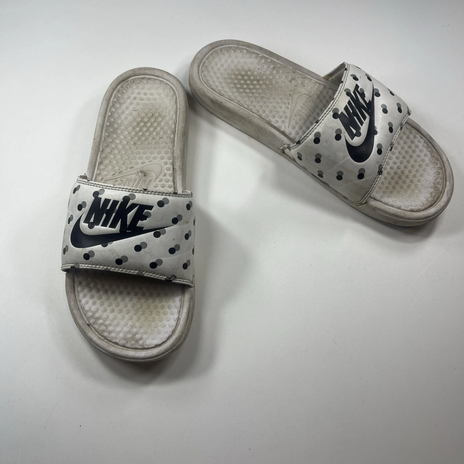 Nike Benassi JDI scivoli bianchi 618919 105 da donna taglia 10