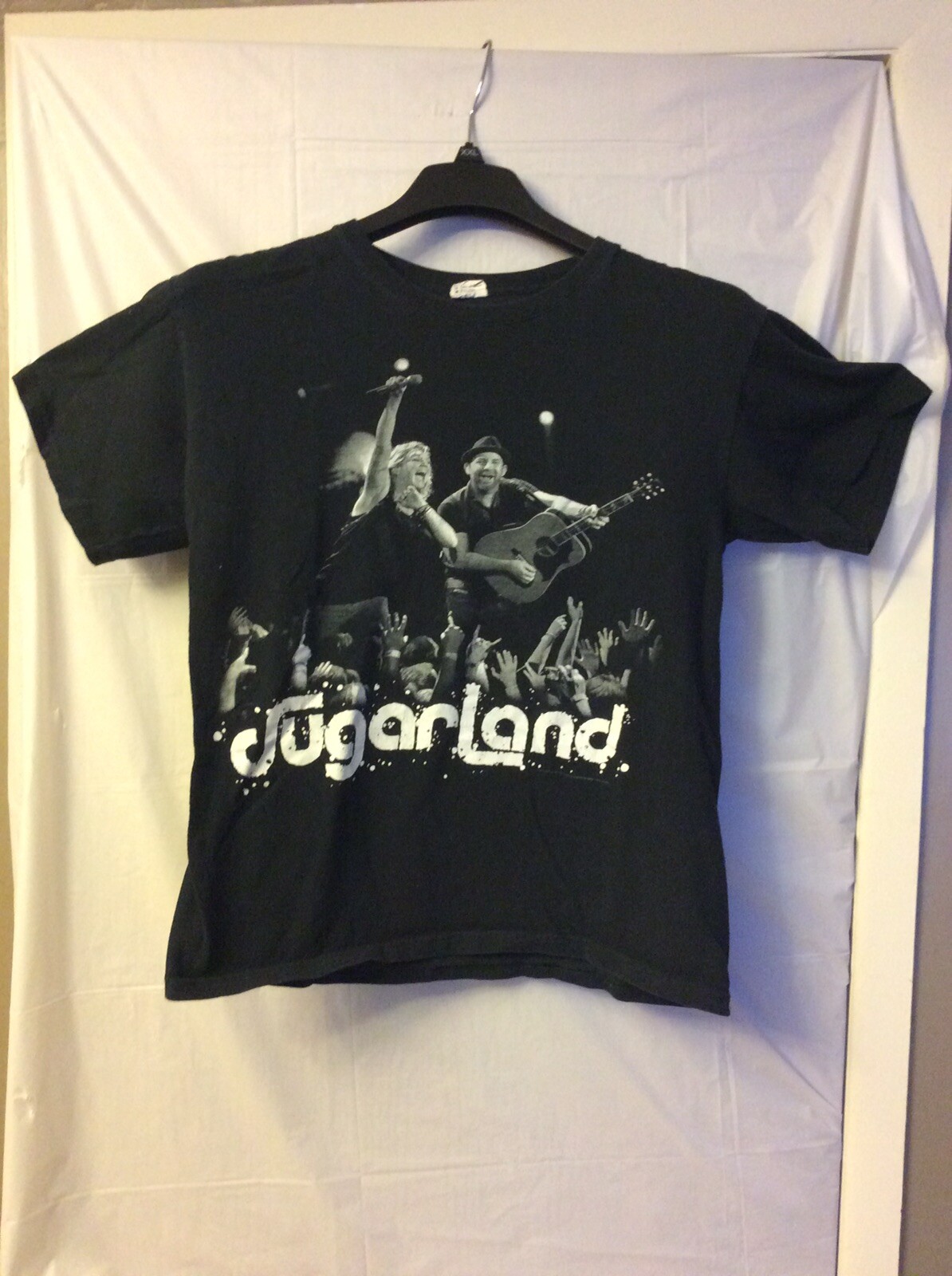 Picture 1 of 3