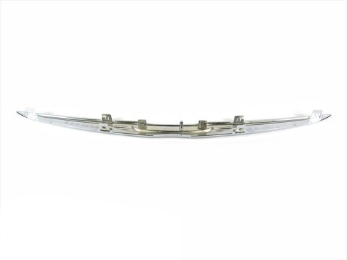 11-16 CHRYSLER TOWN & COUNTRY GRILLE EMBLEM BADGE NAMEPLATE NEW MOPAR GENUINE - Picture 4 of 7