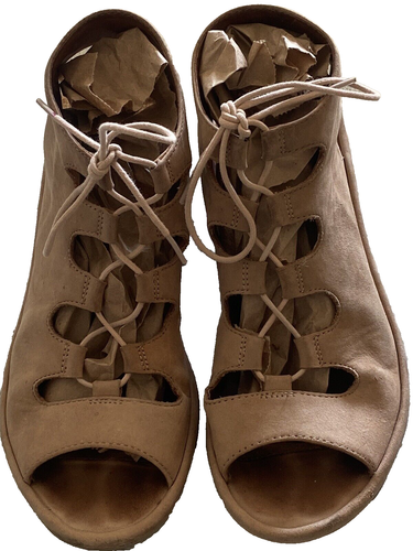 Clarks Artisan 8.5 Ghillie Wedge Sandals Clarene Grace Sand Nubuck Leather