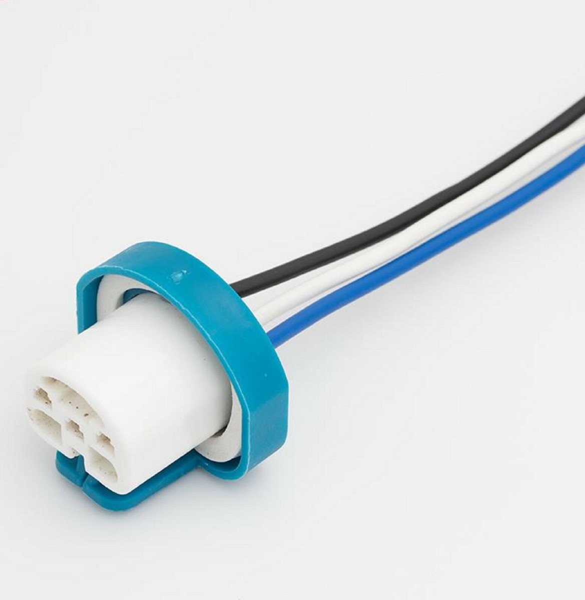 Headlight Pigtail Harness Replacement 9004 HB1 Female Headlight Bulb Socket Connector Pigtail (2-Pack, Ceramic, 12V) - Direct Replacement Halogen LED HID Socket - Foto 4