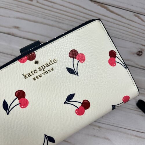 Kate Spade Staci Cherry Phone Wristlet Phone Wallet - New with cosmetic defect - Picture 2 of 10