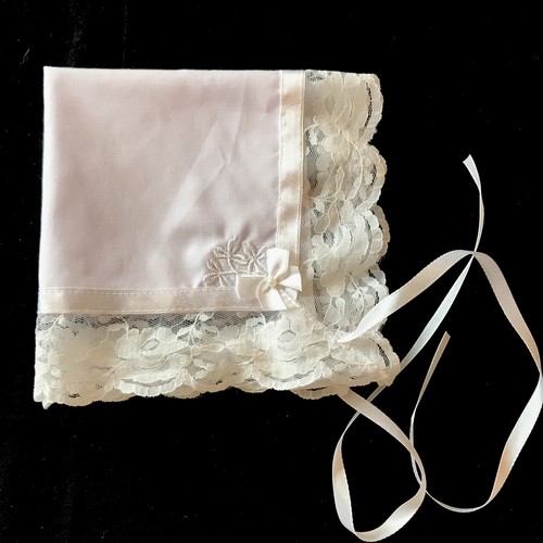 Baby's Christening Bonnet by "The Bridges of Erin" Becomes Wedding Hankie New - Picture 2 of 9