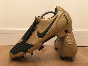 scarpe da calcio nike total 90 laser iii scarpe da calcio nike total 90 laser iii