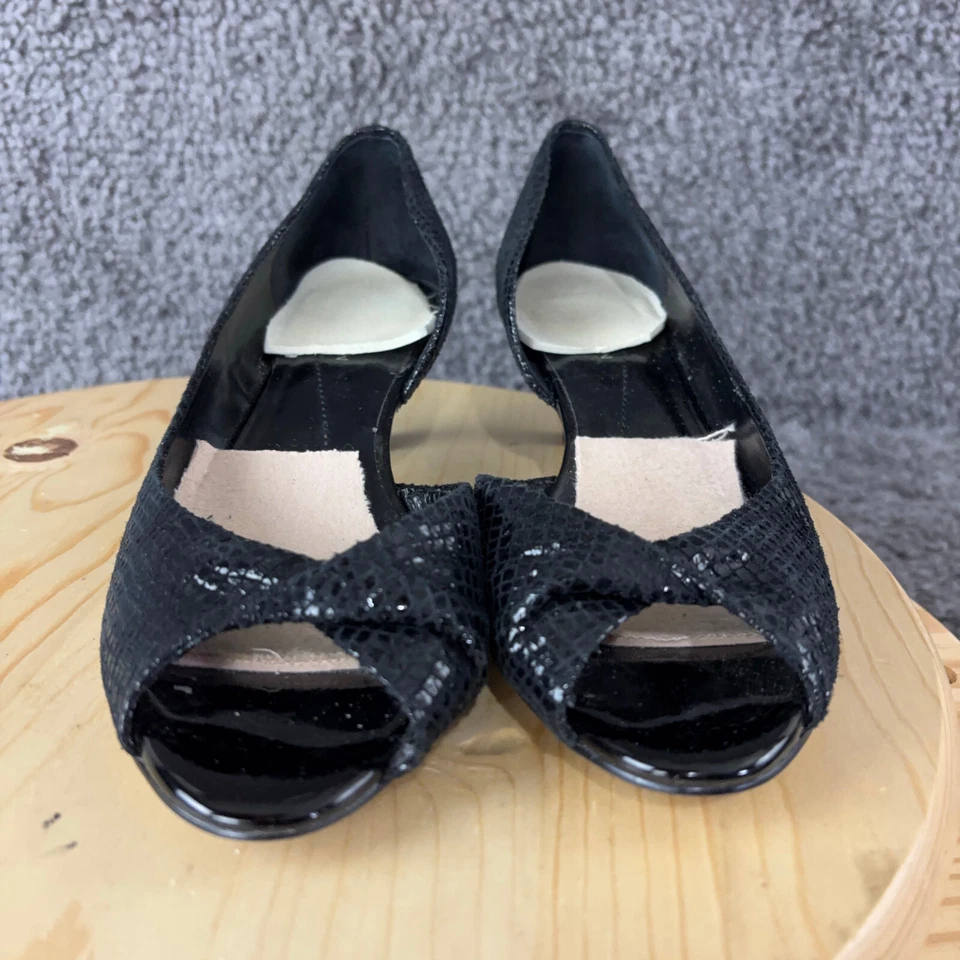 Bomba de tacón de gatito Anne Klein para mujer talla 8 cuero negro estampado de piel de serpiente punta abierta Foto 4 de 4