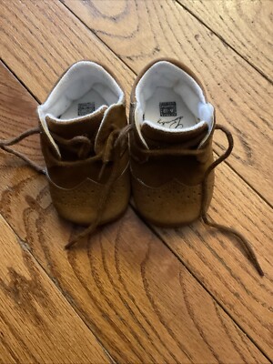 Cool Brown Baby Shoes, Lace up, 6-12 Months, Good Clean Smoke free, Happy Baby 