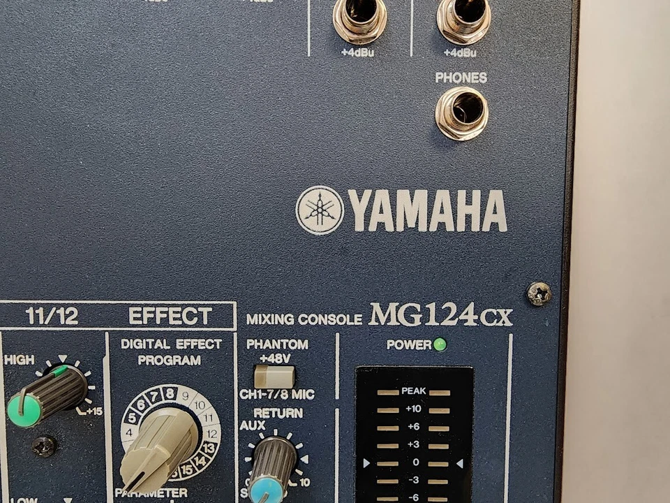 Yamaha MG124CX 12 Kanal Stereo Mixer Mischpult - Bild 4 von 4