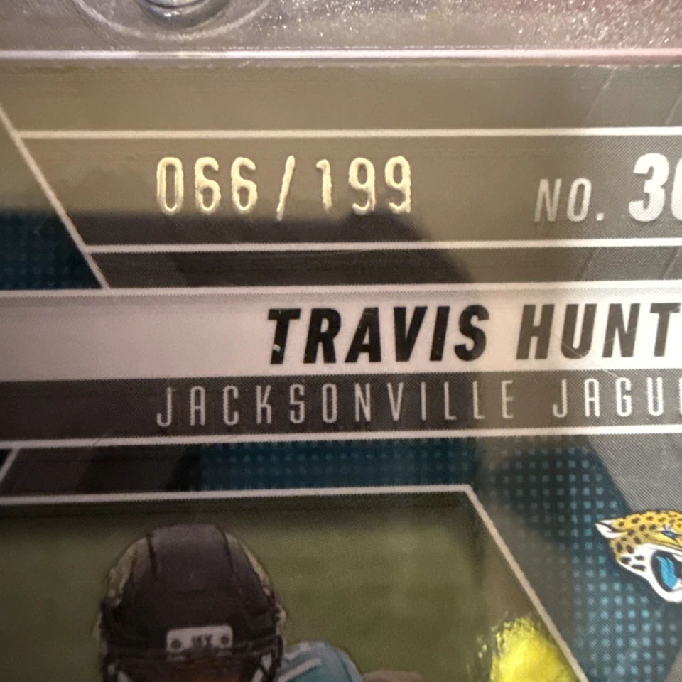 Travis Hunter 2025 帕尼尼马赛克新秀签名红色马赛克 Prizm /199 RC Jags #301 — 第 3/4 张图片