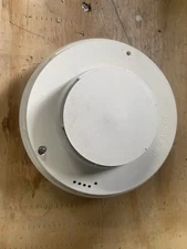 SIEMENS CERBERUS PYROTRONICS ILI-1 IONIZATION SMOKE DETECTOR FREE SHIPPING !!!