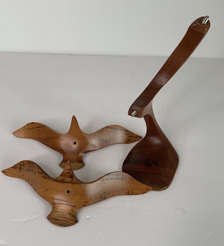 Vintage Oregon Myrtlewood Seagull in Flight Wood Carving Statue 11” Mint MCM - Picture 6 of 10