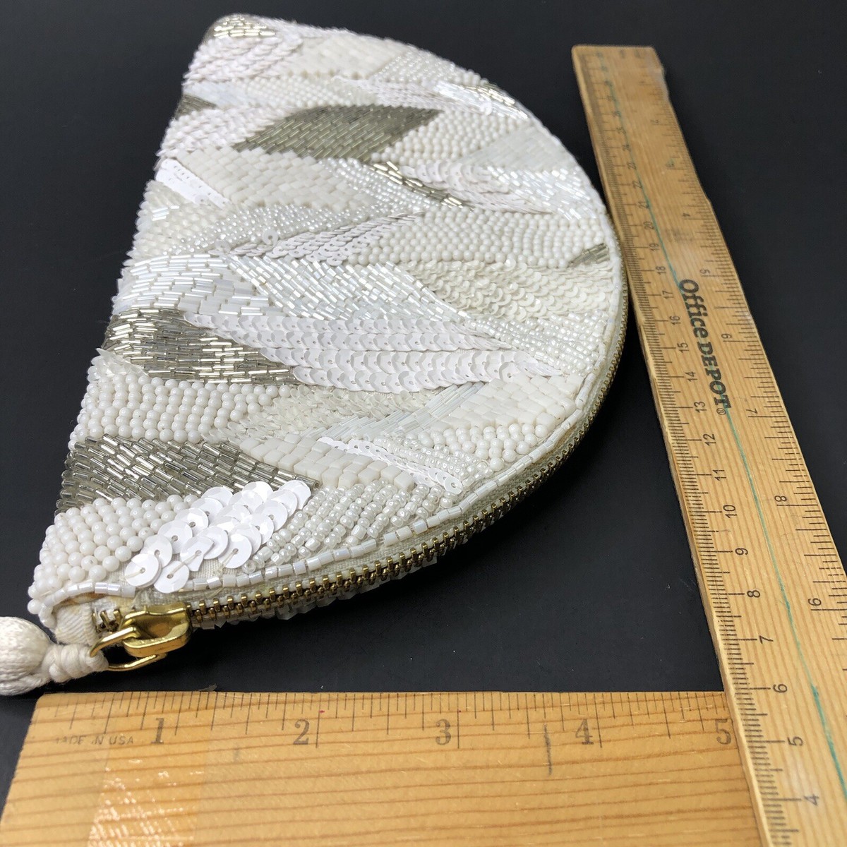 [Anthropologie] エレガント パール仕上げ シェル型 クラッチ Anthropologie Sequined Beaded Clutch Evening Bag Half-moon