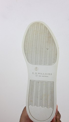 R.M.Williams "The Barton" suede sneakers in salt size EU39/UKM6/USM7 - Picture 11 of 11