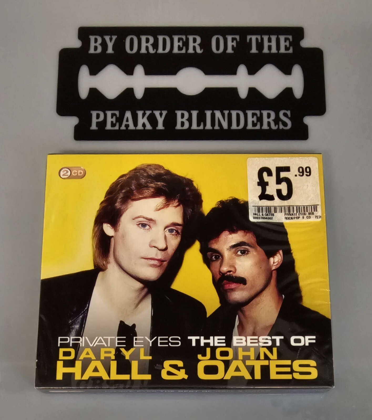 PRIVATE EYES THE BEST OF DARYL HALL & JOHN OATES CD 💿