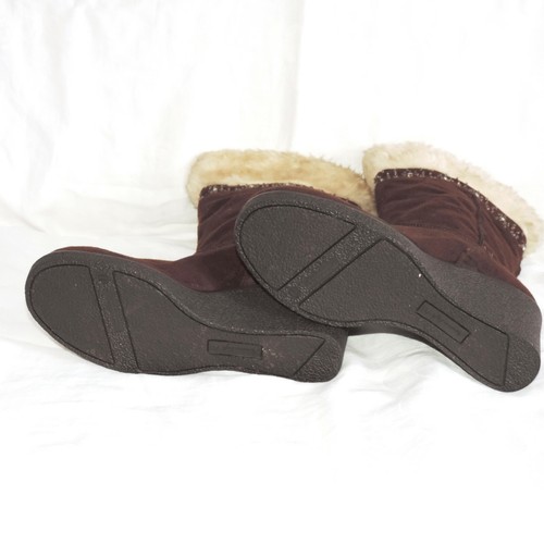 American Eagle size 11 Brown Suede Beaded Winter Boots Faux Fur Trim Wedge Heel - Picture 7 of 8