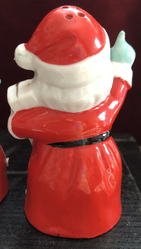 Vintage Santa and Mrs. Clause Christmas Ceramic Salt Pepper Shakers Japan - Picture 7 of 20