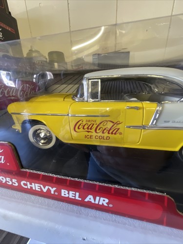 2005 JOHNNY LIGHTNING COCA-COLA 1955 CHEVY BEL AIR 1:18 SCALE DIE CAST - Picture 3 of 11