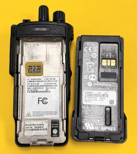 Motorola XPR7350e UHF Radio 403-512mhz AAH56RDC9RA1AN w/Battery - Afbeelding 2 van 7