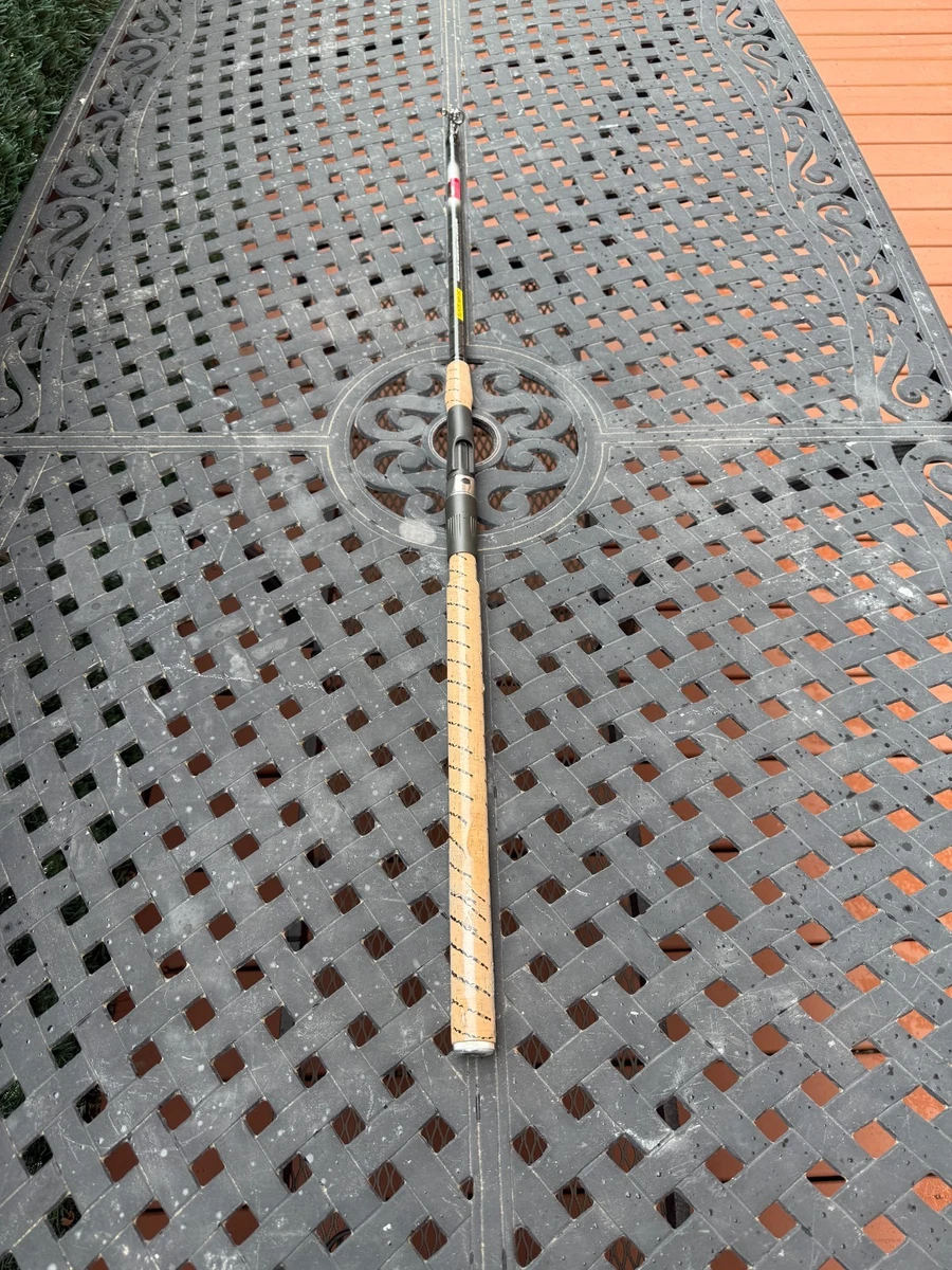 1 or 2 piece baitcasting rod Megabass Bass Rod Destroyer Orochi-X10 F9-710XT 2P Anaconda (Baitcasting 2 Piece)