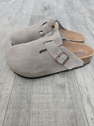 Birkenstock Suede LEATHER gray Clogs Soft Footbed NWOT Size 37 6.5 W, flaw