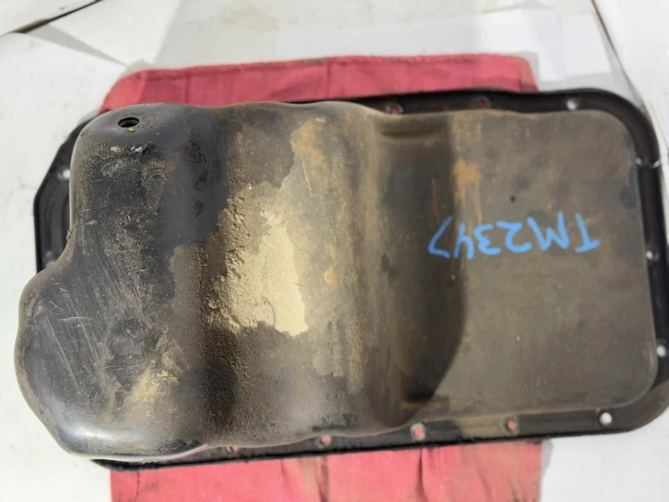 Масляный поддон 4 цилиндра 2WD подходит 79-95 TOYOTA пикап 20331 - Изображение 3 из 3