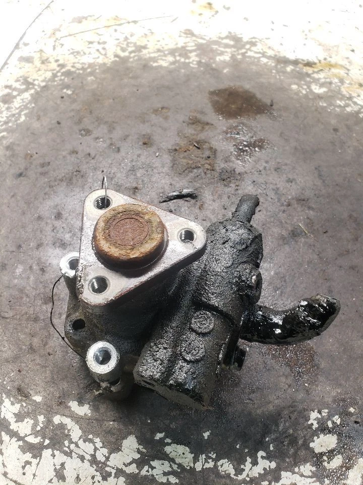 Bomba de dirección asistida compatible con 03-06 PORSCHE CAYENNE 1324379 Foto 2 de 4