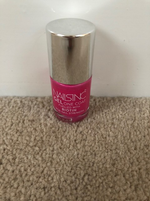 Nails Inc Kew Gardens Mews Hot Pink Gel One Coat Nail Varnish For