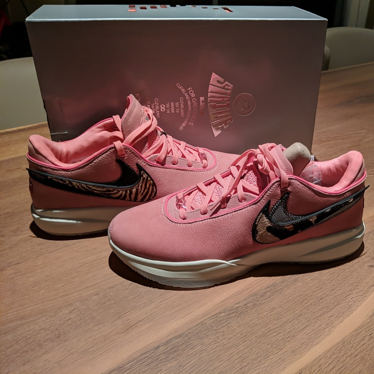 LeBron20 サウスビースト Nike LeBron 20 South Beast Review and On-Foot - YouTube