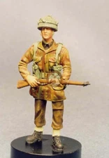 Resicast 1/35 Fully Equiped Paratrooper British Airborne Standing WWII 355523