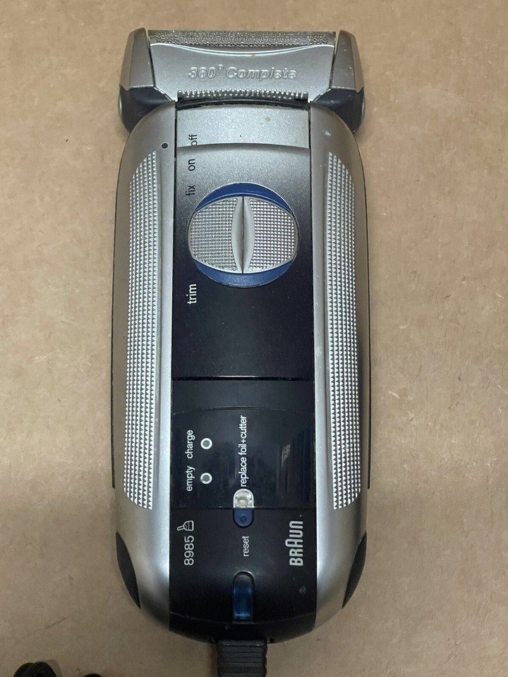 Braun Series Model 8985 Shaver Electric Razor + Charger BATTERY DOESNT