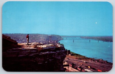 Postcard Lover's Leap In The Background Cardiff Hill, Hannibal Missouri Unposted