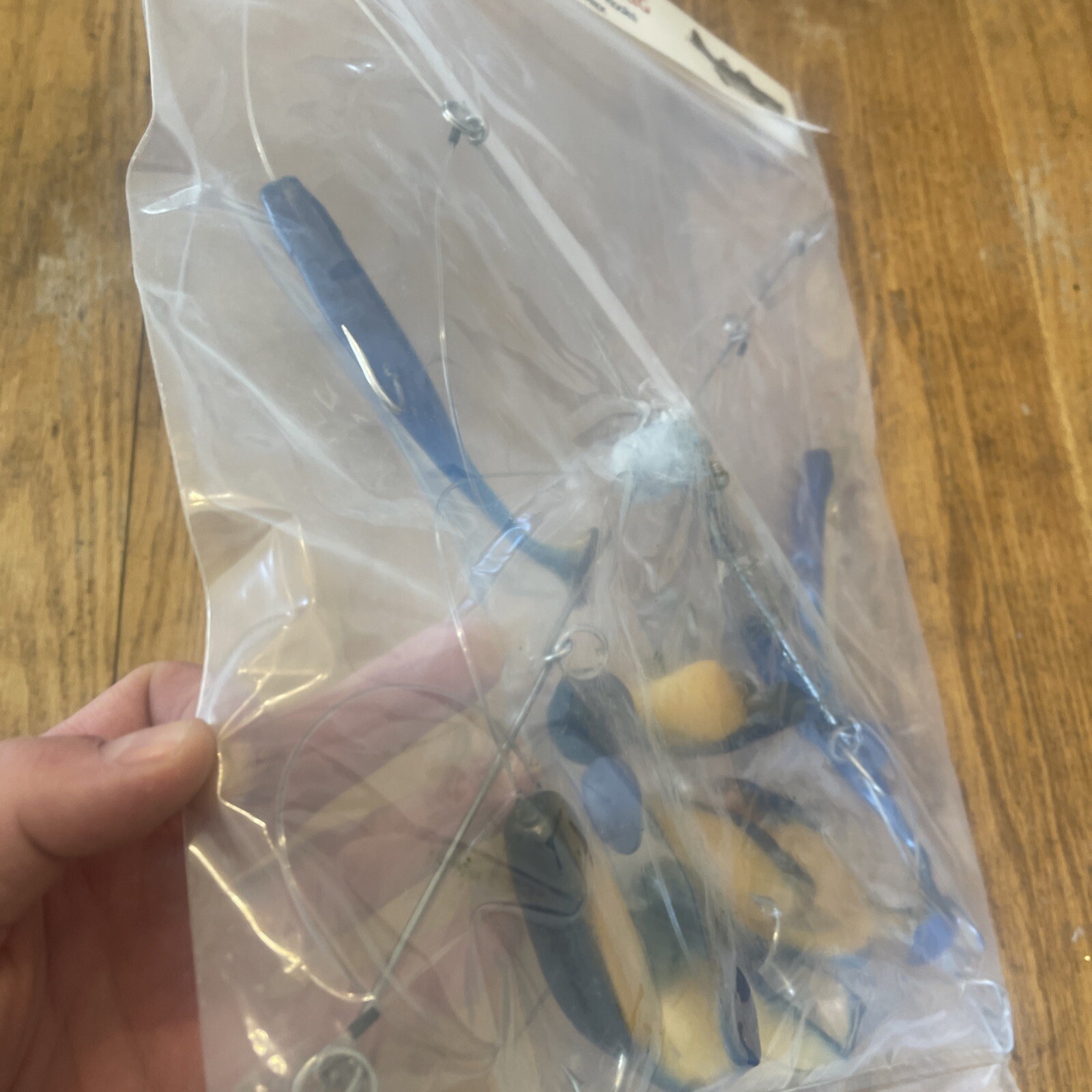 Umbrella Rig 4 Arm 11” With 6” Shad (9)  Pearl Blue 8/0 Hook Mustad New In Pkg - Image 2