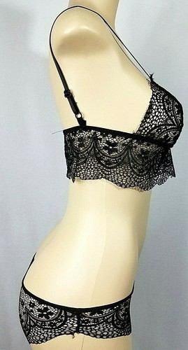 Women's Sexy Black Lace 2-Piece Lingerie Set Size Lg - Picture 3 of 6