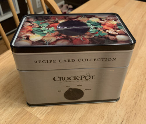Crock Pot collection carte recette boîte en étain avec recettes à rayures sur le côté - Photo 1 sur 3