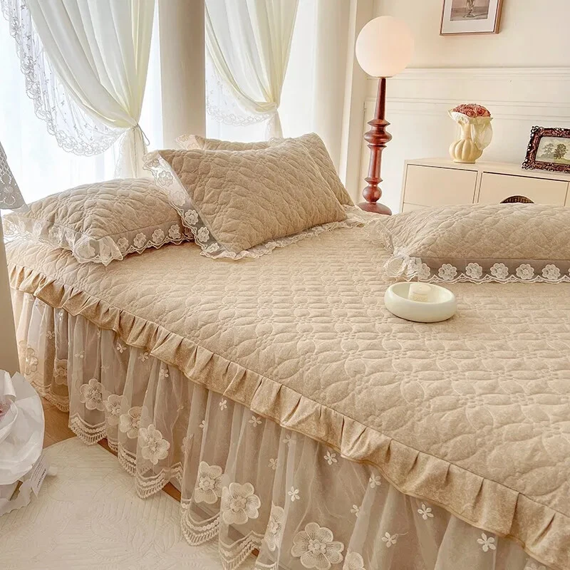 Chic Lace Floral Bedskirt Quilted Princess Ruffle Bedskirt Set with Pillowcases - Image 2 of 4