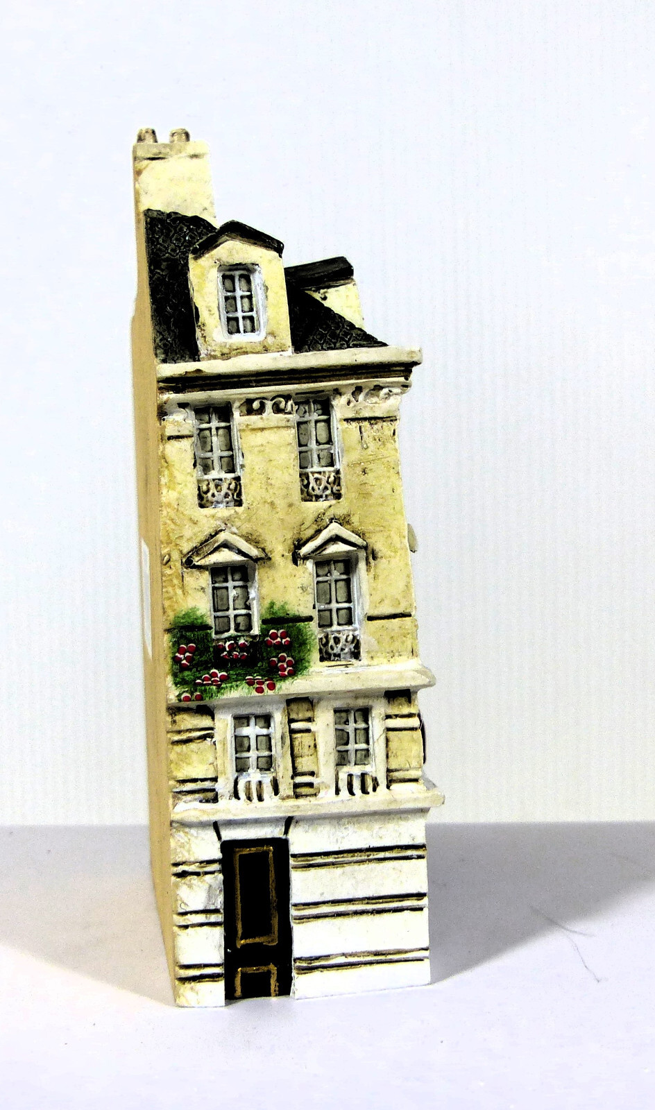 Picture 4 of 5