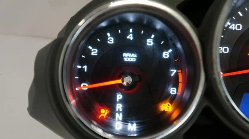 12-14 Cadillac STS Speedometer Cluster Mileage 33,000 OEM 22822937 *ReaD* - Image 3 of 4