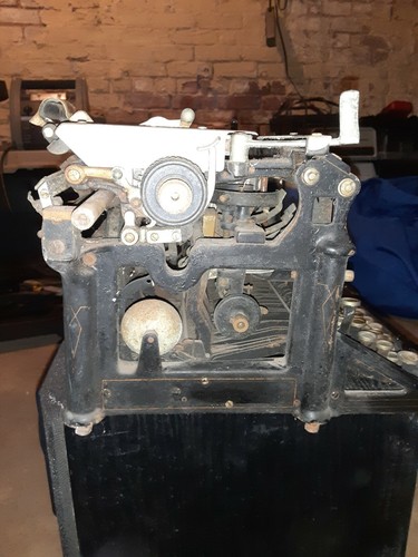 VINTAGE 1920s UNDERWOOD STANDARD NO 5 TYPEWRITER GOOD WORKING CONDITION - Picture 4 of 6