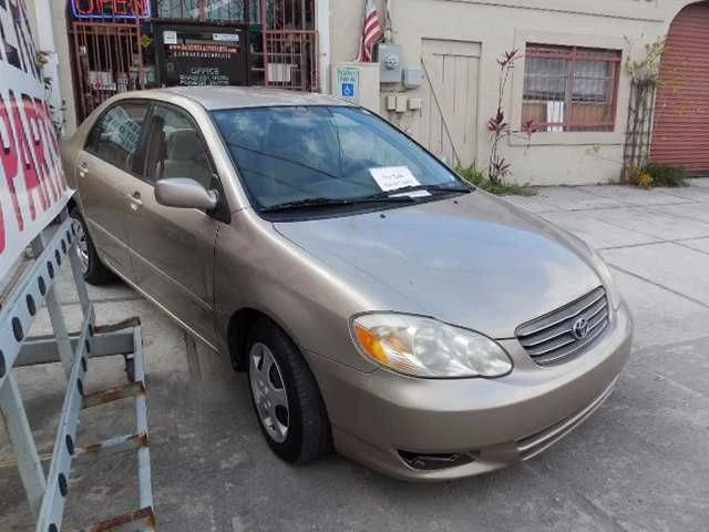 Actuador cerradura puerta pasajero delantero derecho Toyota Corolla 2003-2008 Foto 4 de 4