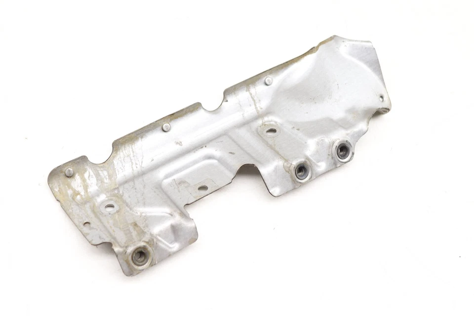 15-19 BMW ALPINA B6 XDRIVE GRAN COUPE — правый турбо теплозащитный экран / накладка - Изображение 2 из 4