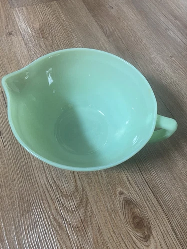 Vintage Fire King Green Jadeite Oven Ware Mixing/Batter Bowl with Pour Spout