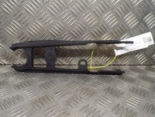 Yamaha YZF-R1 R1 14B 2009-2014 Swingarm Swing Arm Chainguide Chain Guide