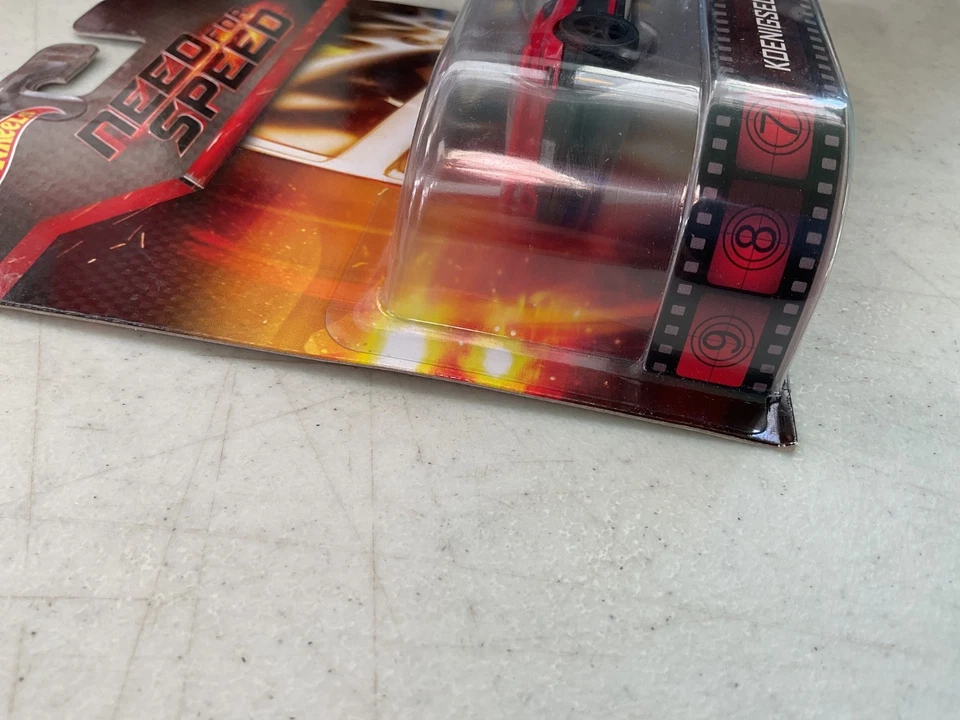 Hot Wheels Need for Speed Koenigsegg Agera R 2013 escala 1/64 fundido a presión Foto 4 de 4