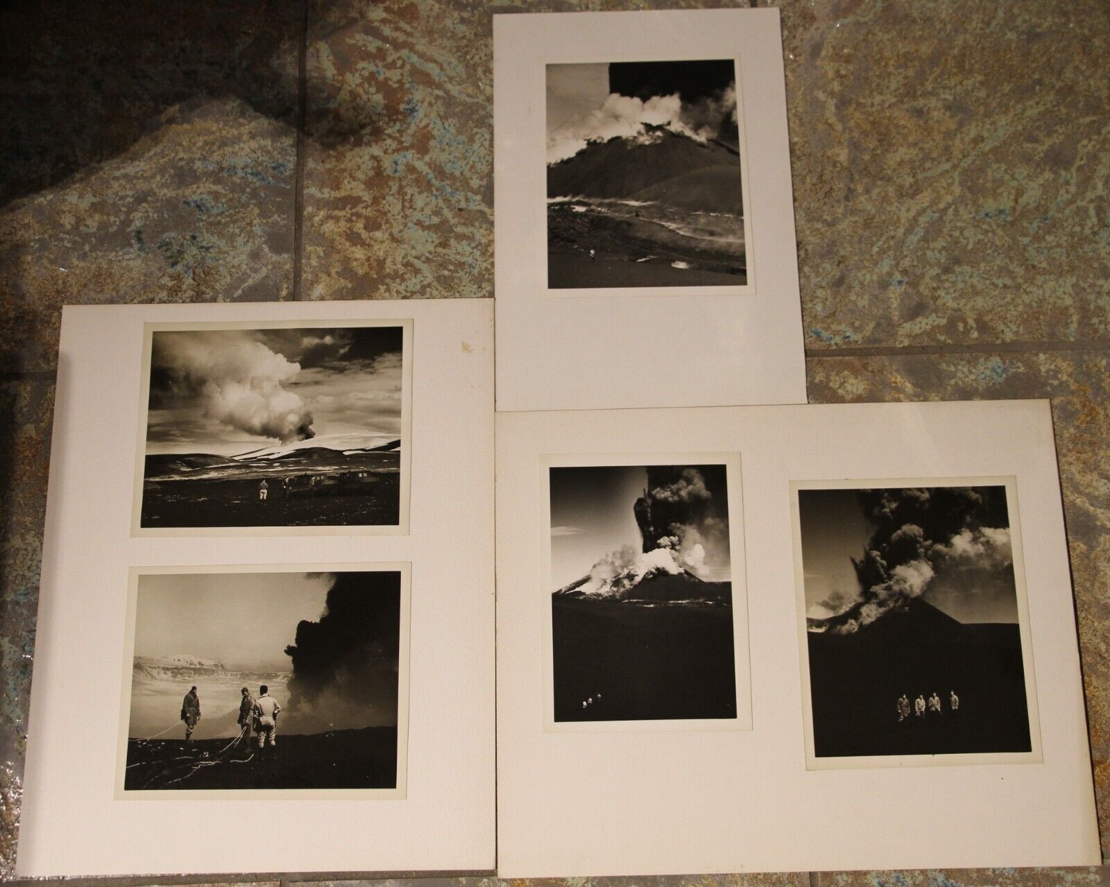 Picture 1 of 24