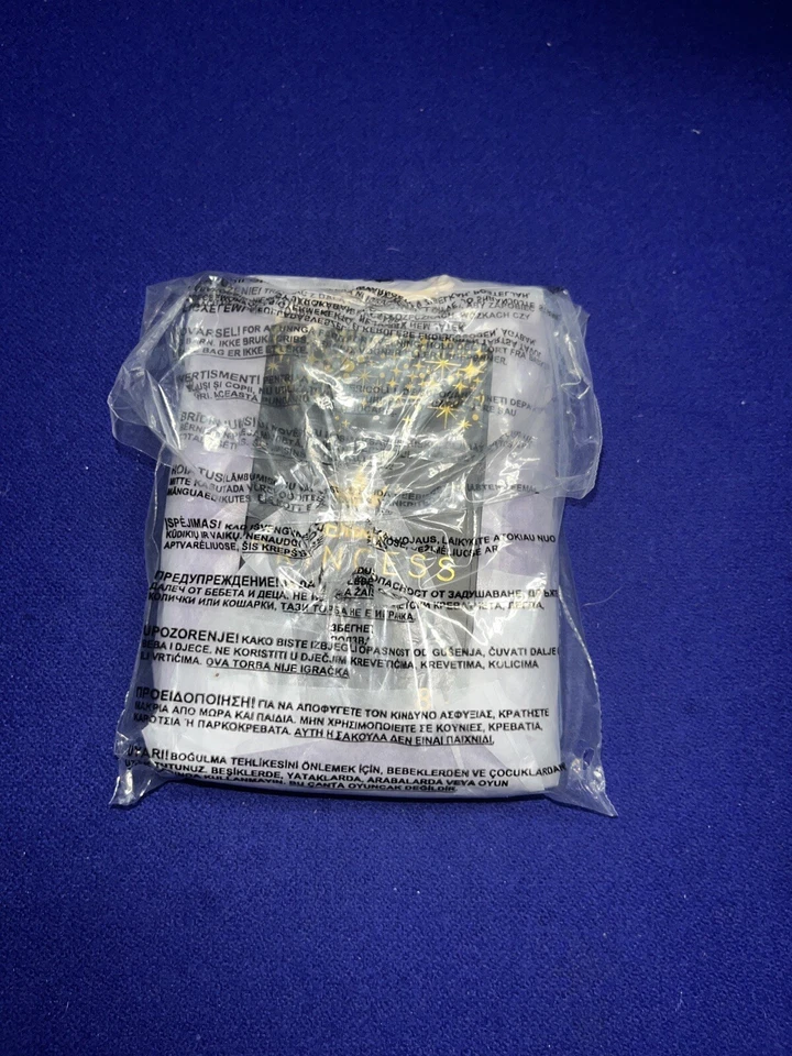 Cartera Loungefly Disney Enredada Rapunzel Púrpura y Dorada Linterna - NUEVA Foto 4 de 4