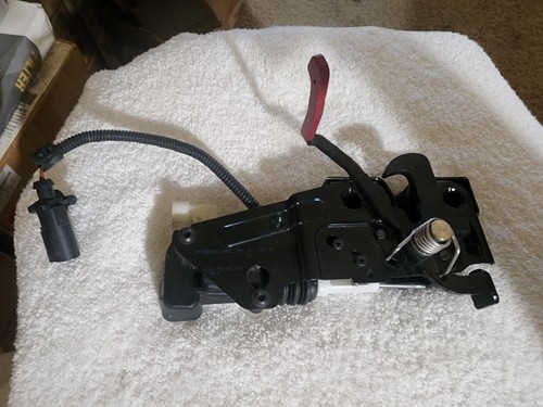 PORSCHE 991 & 981-982 BOXSTER CAYMAN OEM GENUINE ORIGINAL FRONT HOOD LID LOCK - Picture 4 of 9