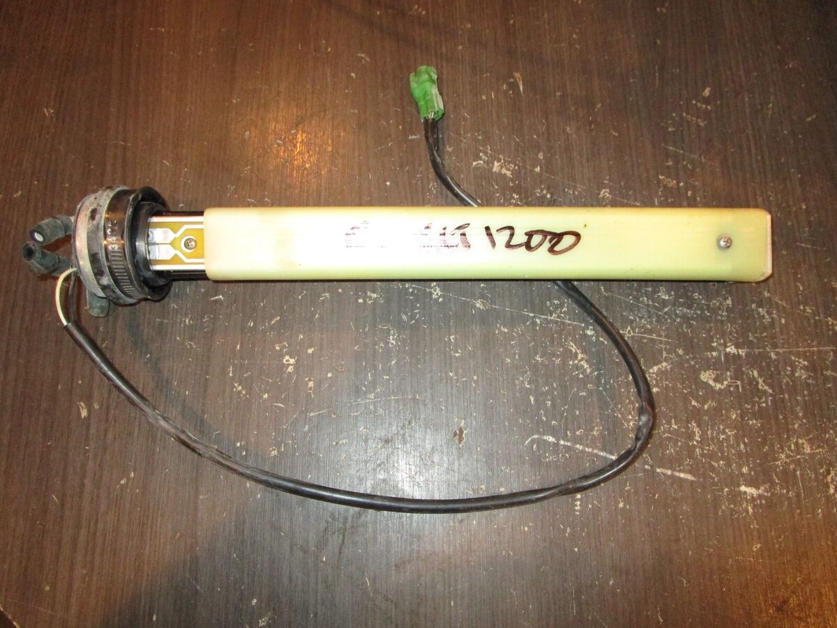 01 YAMAHA XLT 1200 FUEL SENDER SENDING UNIT BAFFLE F0V-U824B 01 YAMAHA XLT 1200 FUEL SENDER SENDING UNIT BAFFLE F0V-U824B
