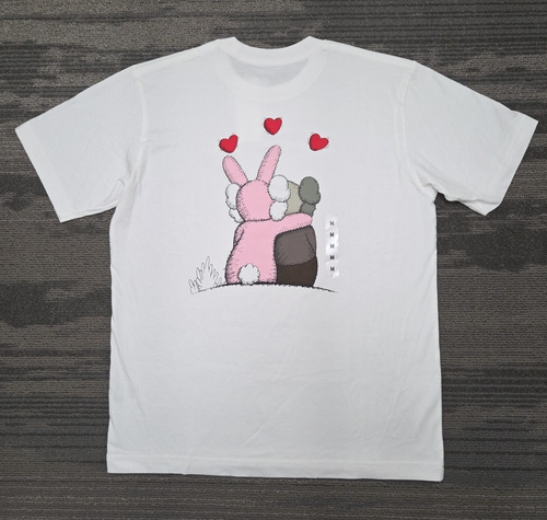 Uniqlo UT x Kaws x Andy Warhol T-Shirt Size Medium White Graphic Collab Tee