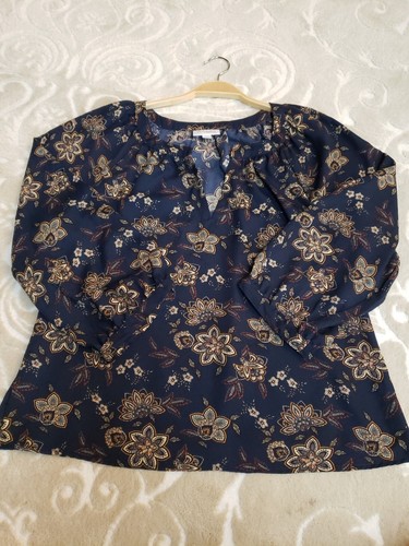 Morgan Taylor Size 1X Blue Floral Long Sleeve Pullover Blouse - Picture 7 of 8