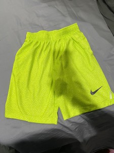 Boys yellow nike shorts Clearance