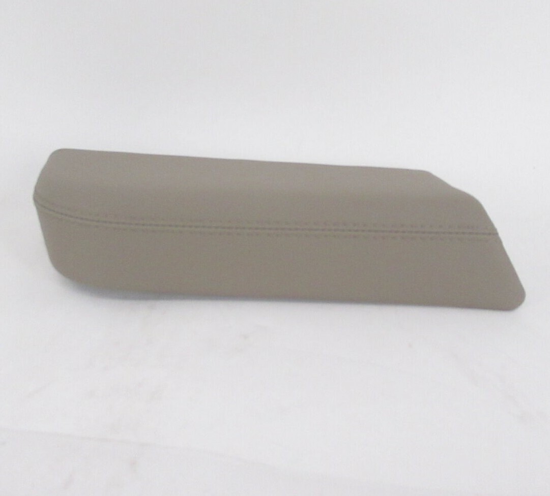 Genuine OEM Honda 83583-SZA-A03ZD Drivers LH Armrest Pad Beige